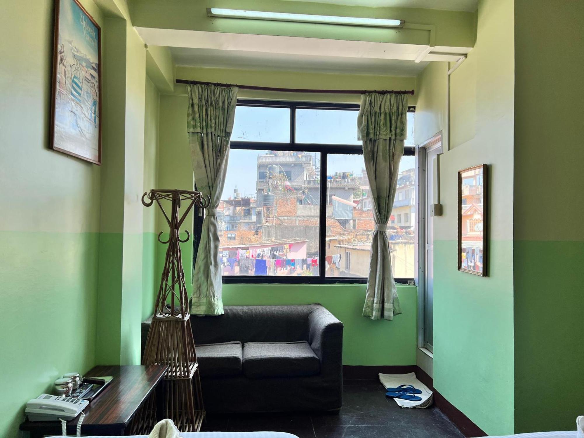 Metro Eco Hotel Katmandú Exterior foto